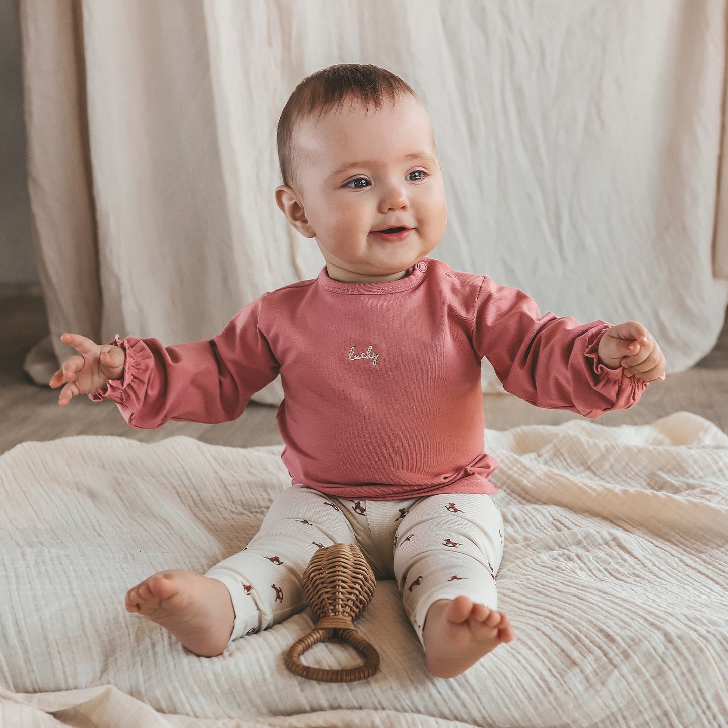 Lucky Romance Longsleeve