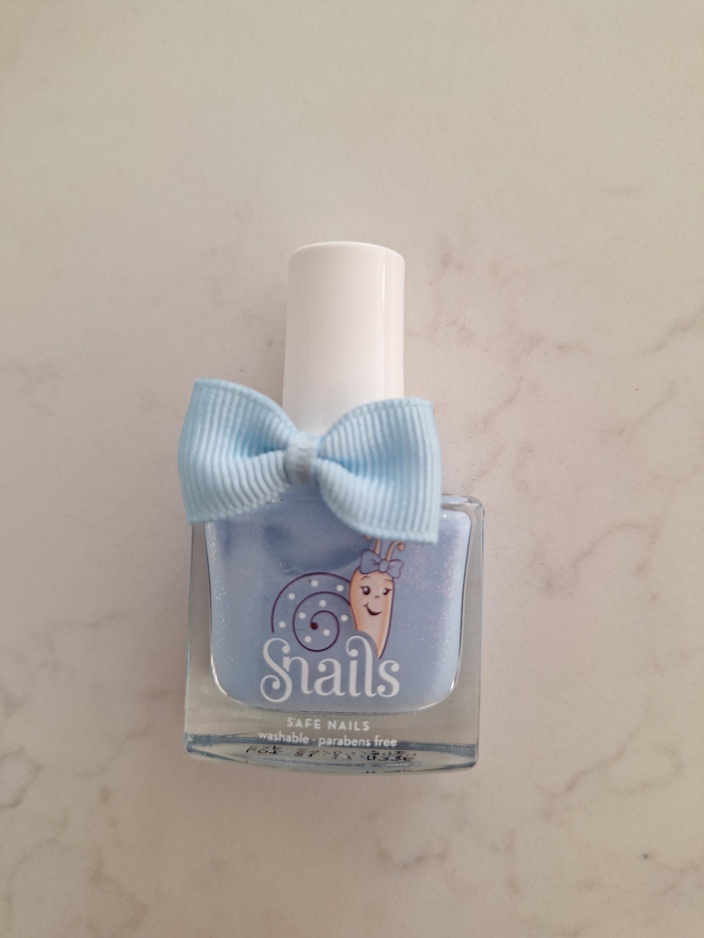 Snails blue shimmer